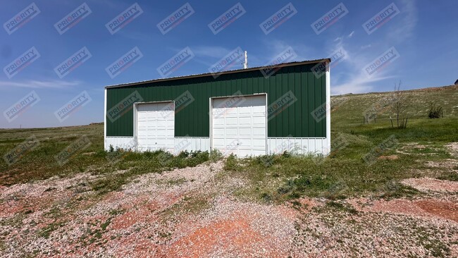Building Photo - Rural Single Family Home