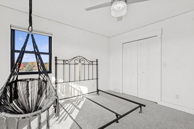 Building Photo - Whitefish Home in The Lakes