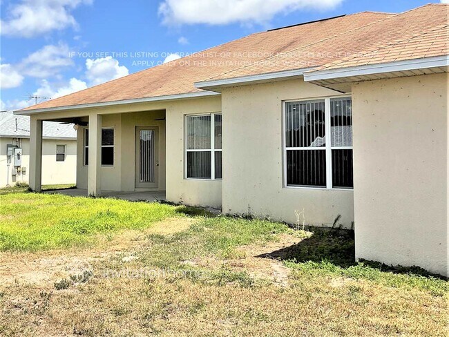 Building Photo - 930 Fairhaven St NE