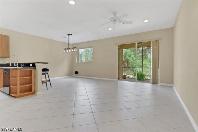 Building Photo - 10260 Olivewood Way