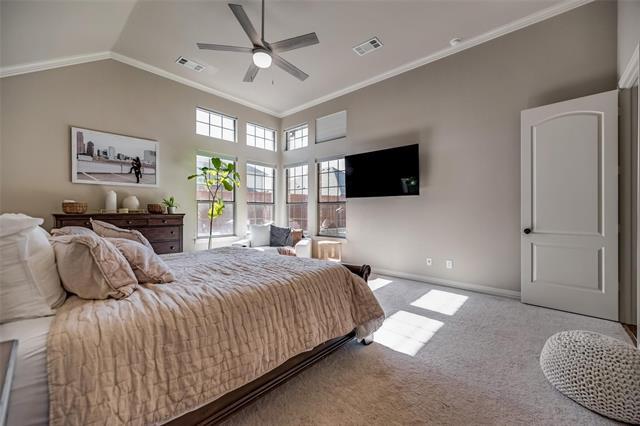 Building Photo - 945 Pheasant Dr