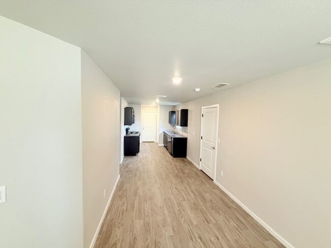 Building Photo - Upland Heights 3 Bed | 2 Bath