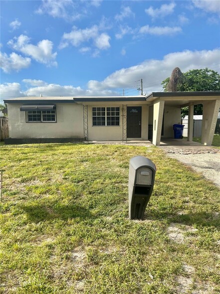 Primary Photo - 2846 Fletcher St
