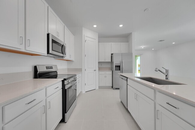 Building Photo - 3462 Cedar Grv Dr