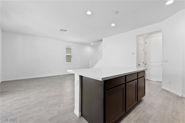 Building Photo - 966 Ferodale Ave