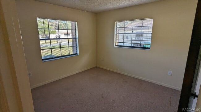 Building Photo - 4095 N Little Hawk Point