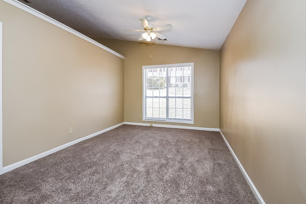 Building Photo - 242 Clarion Rd