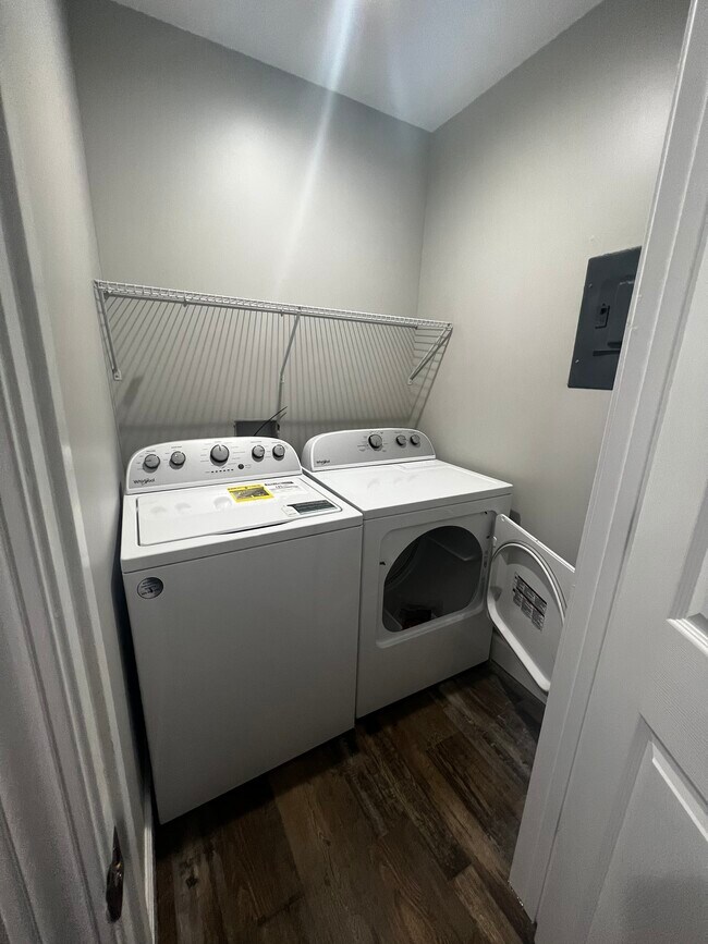 Laundry room - 4092 A Ave