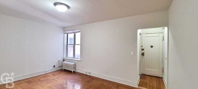 Building Photo - 541 88th St