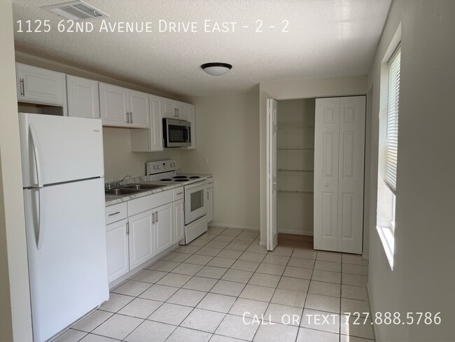 Building Photo - 1125 62nd Avenue Dr