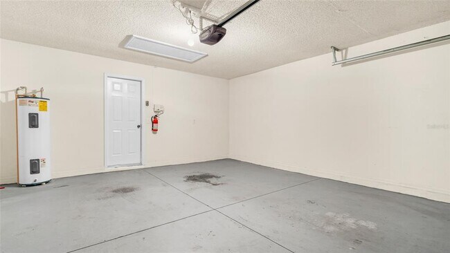 Building Photo - 12923 Fieldmoor Ct