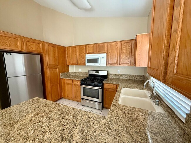 Building Photo - 7110 Rogue River Dr