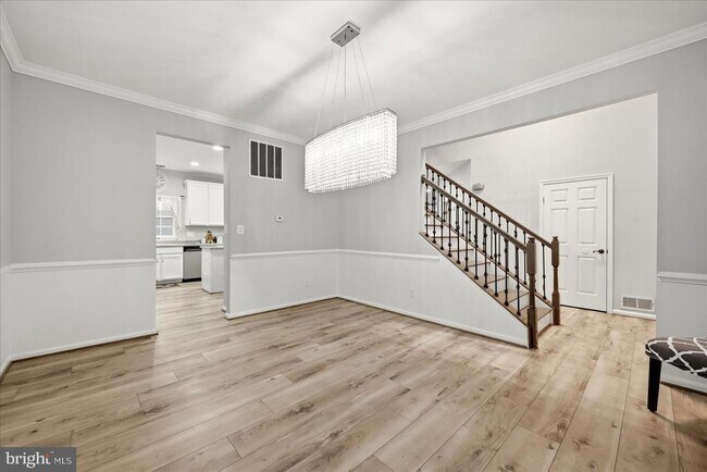 Building Photo - 10545 Turning Grass Way