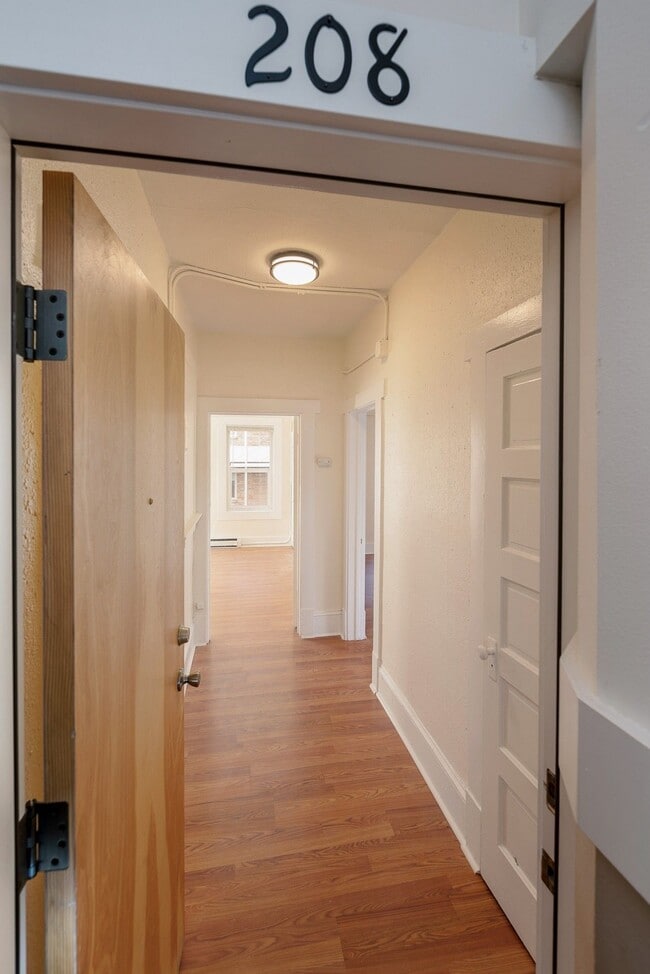 Floorplan - Queen Anne Court