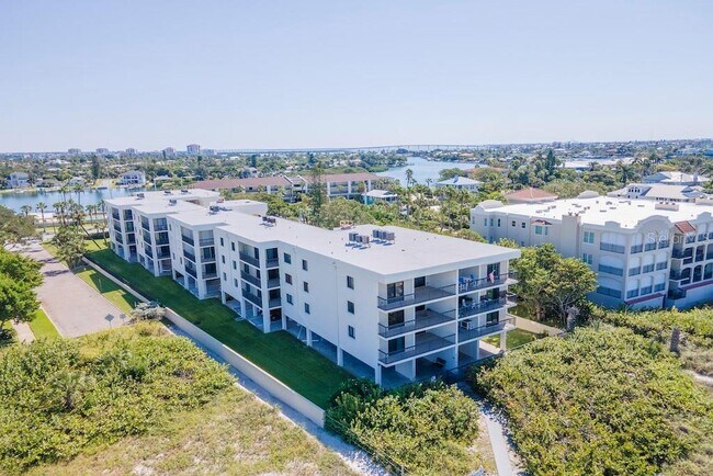 Building Photo - 3200 Gulf Blvd