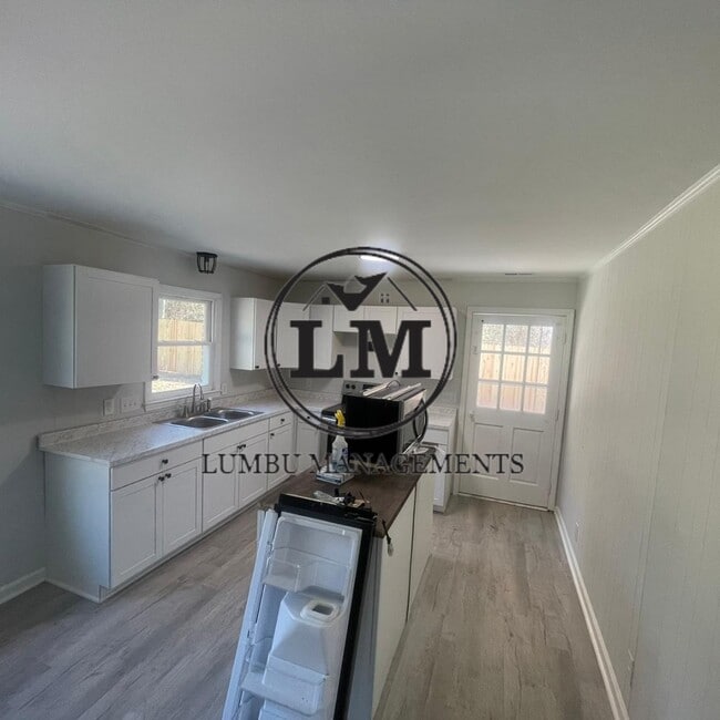 Building Photo - 2089 Traynham Grove Rd