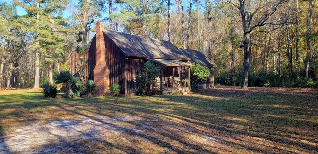 Building Photo - 7680 Pond Drive, Laurinburg, NC 28352