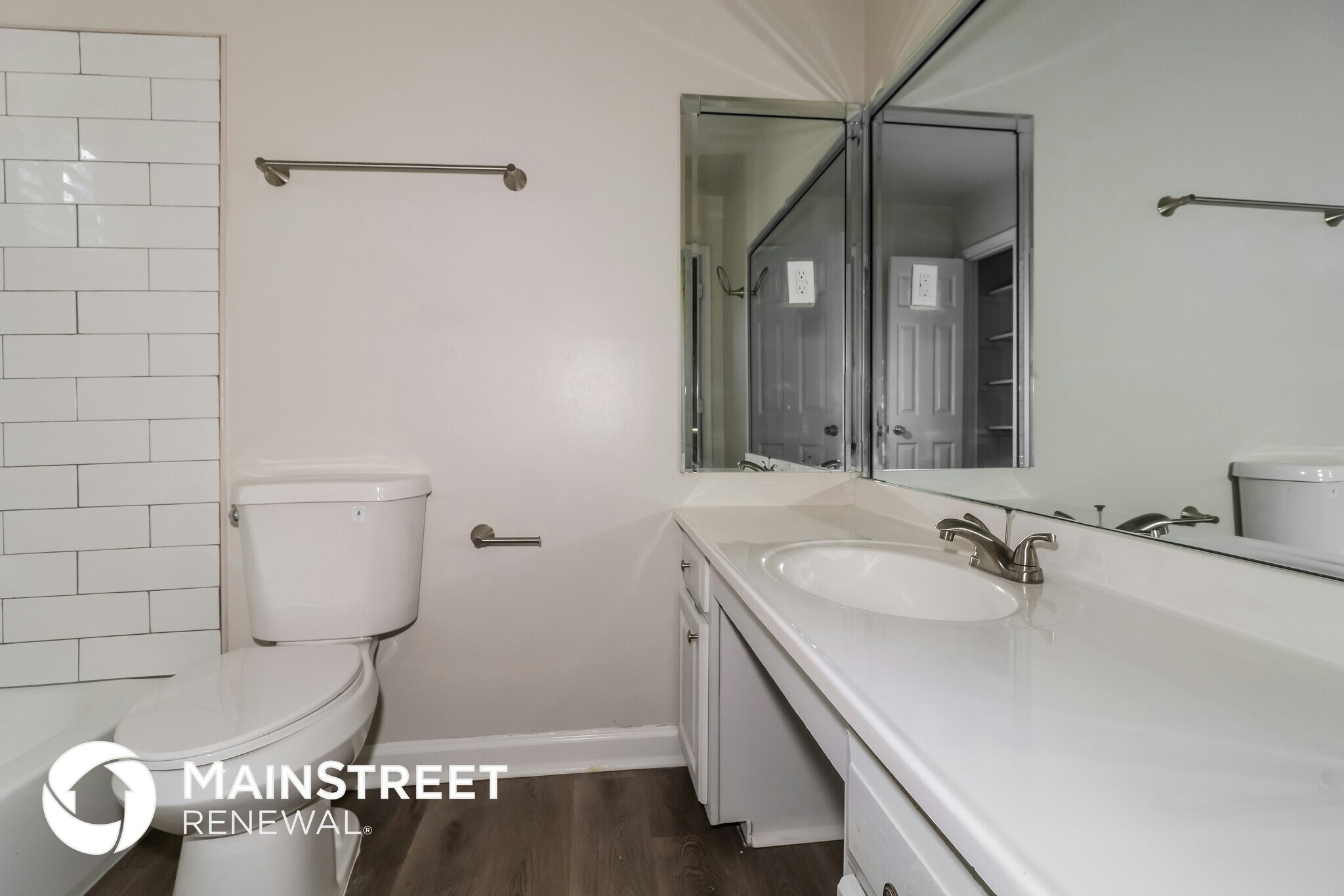 Building Photo - 109 W Pecan Valley St