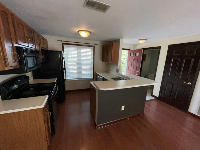 Building Photo - 3 Criswell Ln