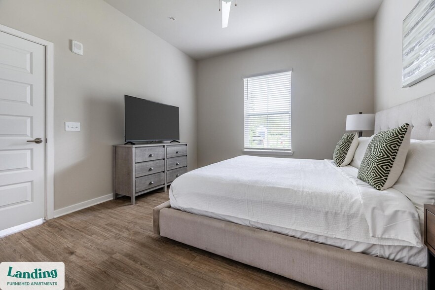 Primary Photo - 4902 Cosmos Cir