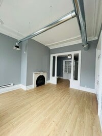 Building Photo - 2 Bed - 1 Bath Beautiful Apartment in Center Square, Albany.