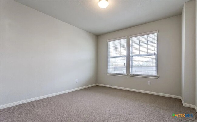 Building Photo - 159 Wainscot Oak Wy