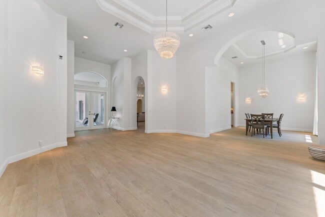 Building Photo - 128 Abondance Dr