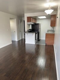 Building Photo - Cherry Plaza Apartments