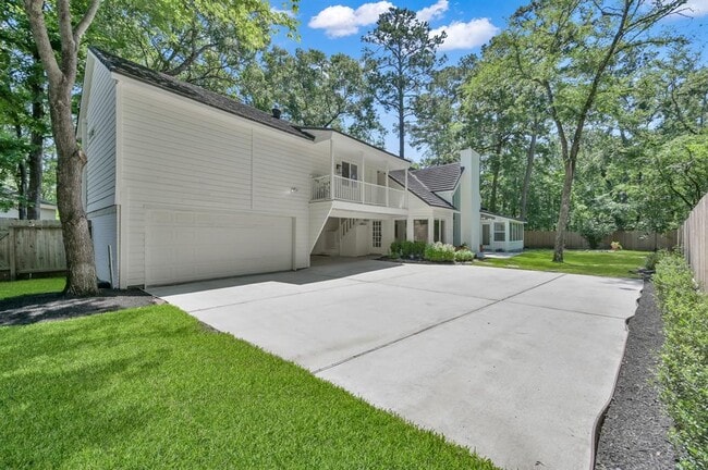 Building Photo - 2811 Crossvine Cir