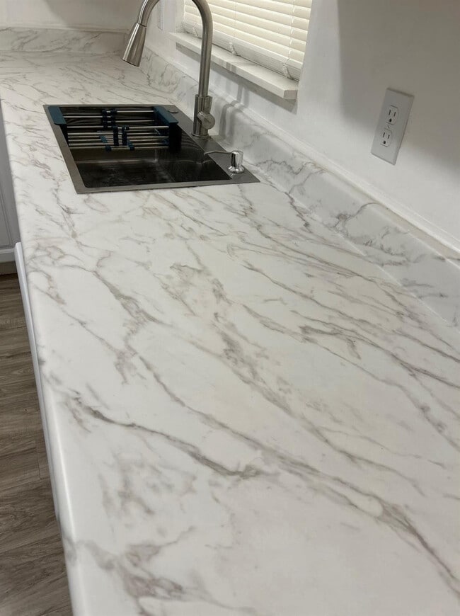 Building Photo - 6531 Sherman St