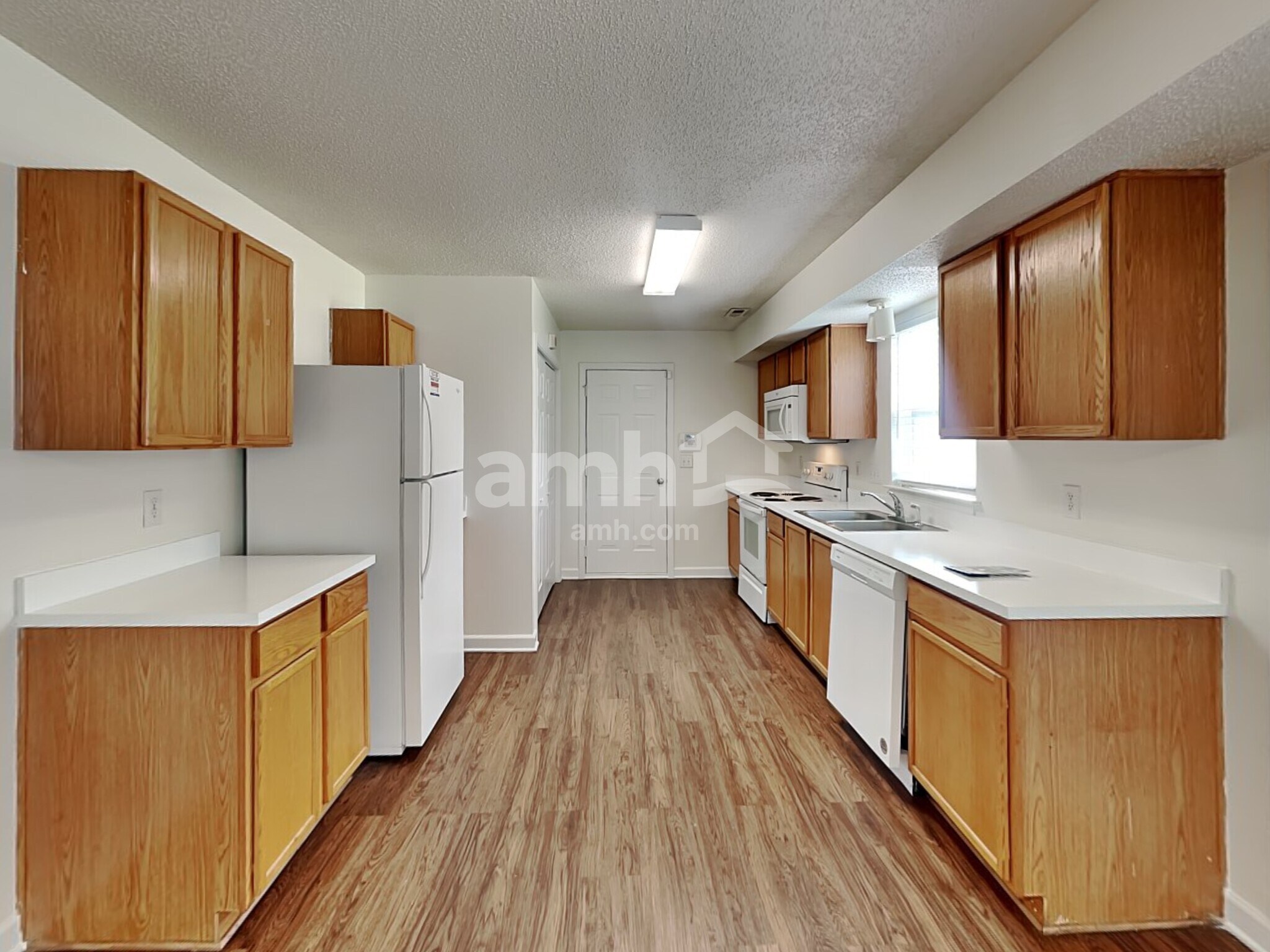 Building Photo - 4945 Hopewood Ln
