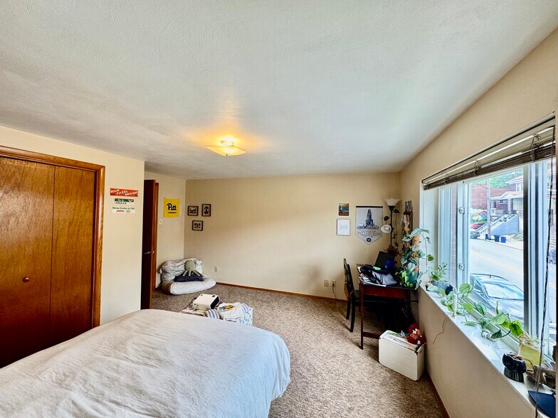 Building Photo - 4349 Murray Ave