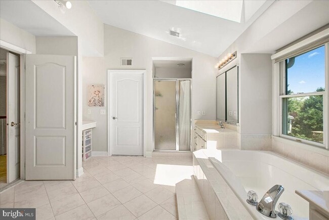 Building Photo - 10243 Brittenford Dr