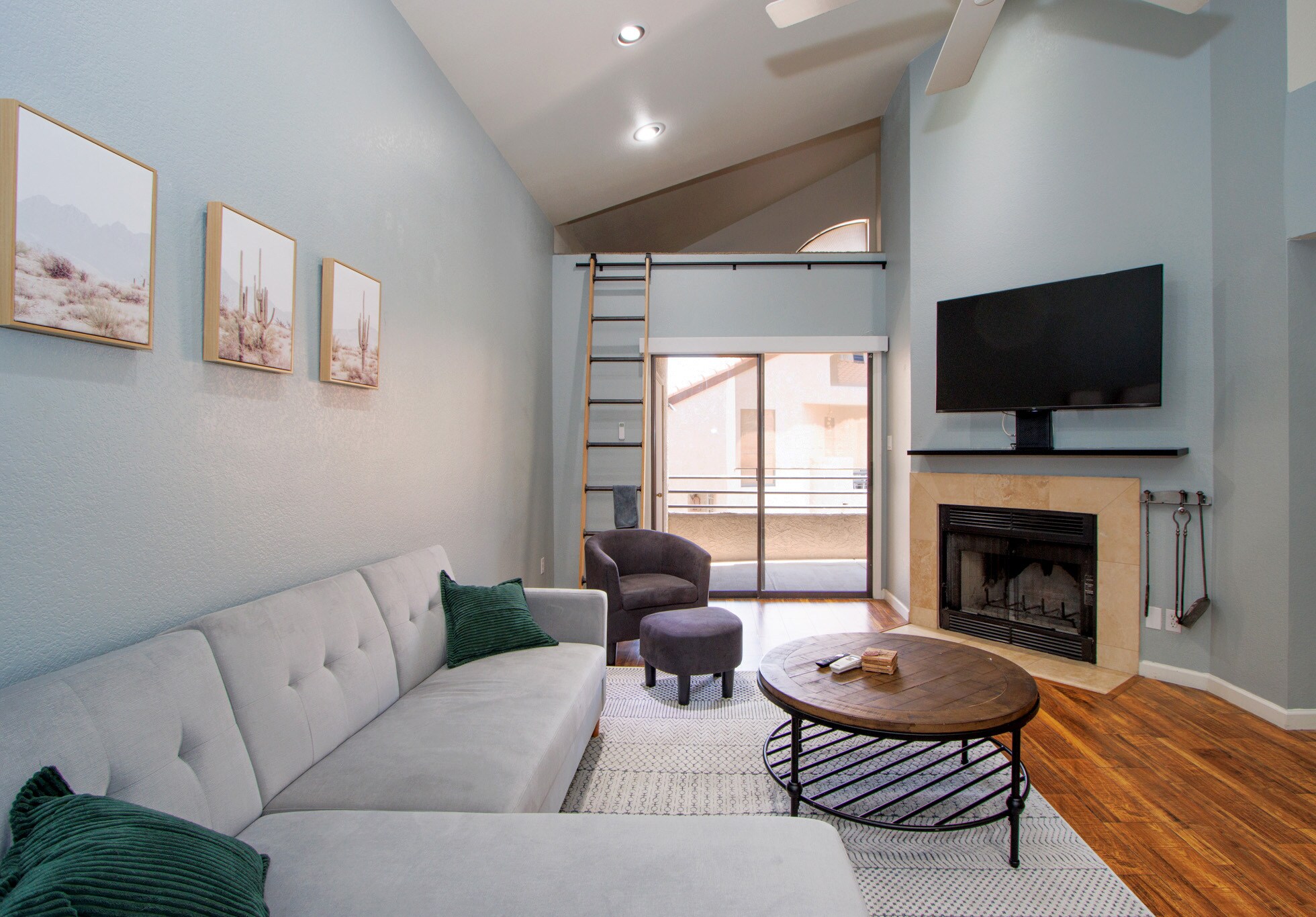 Building Photo - 10301 N 70th St