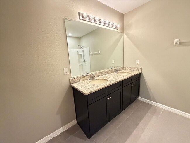 Building Photo - Wonderful 3 Bedroom, 2 Bathroom SMART Home in Wildwood!!