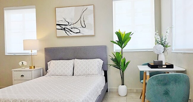 Building Photo - 301 86th St