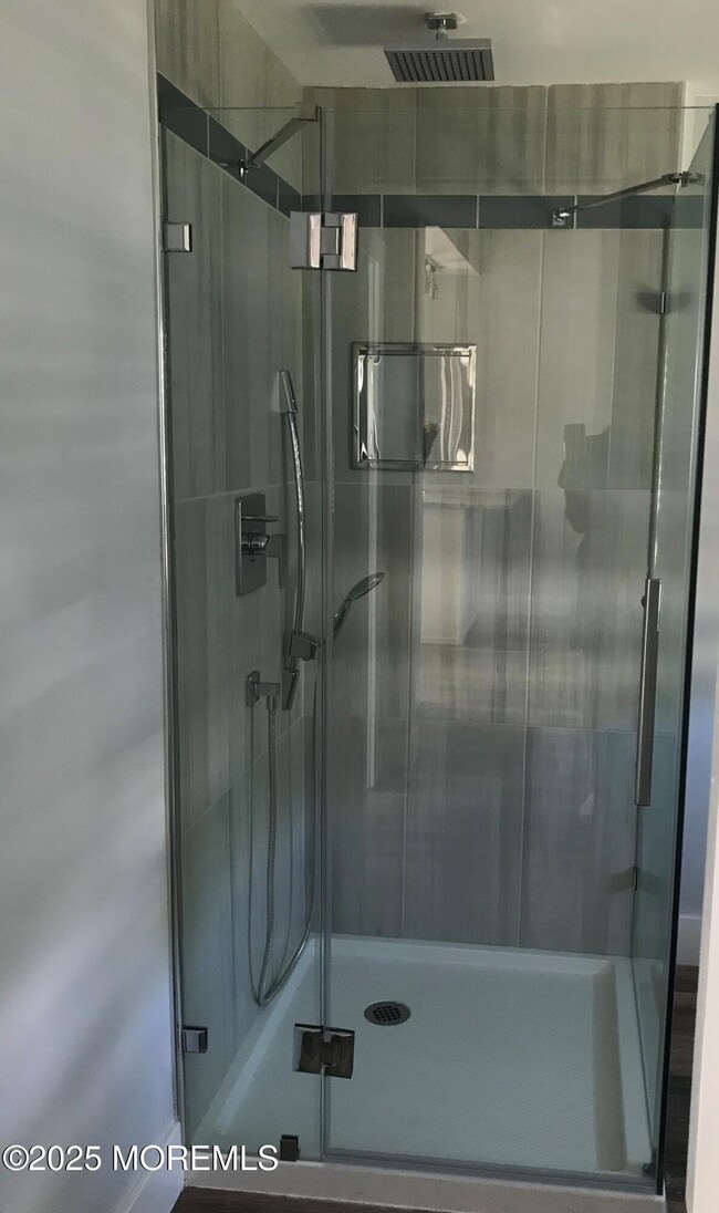 Building Photo - 36 Center Ave