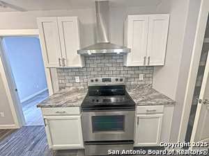 Building Photo - 14433 Woods Hole Dr