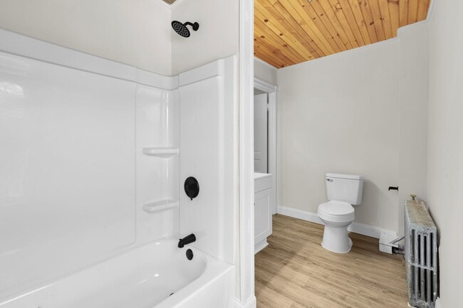 Building Photo - 109 N Sixth St