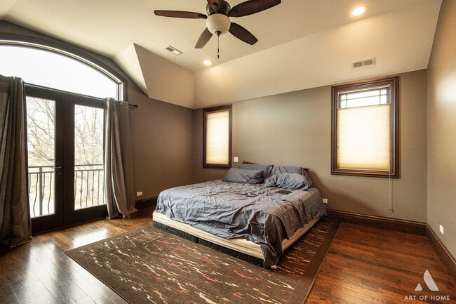 Building Photo - 10001 Montrose Ave