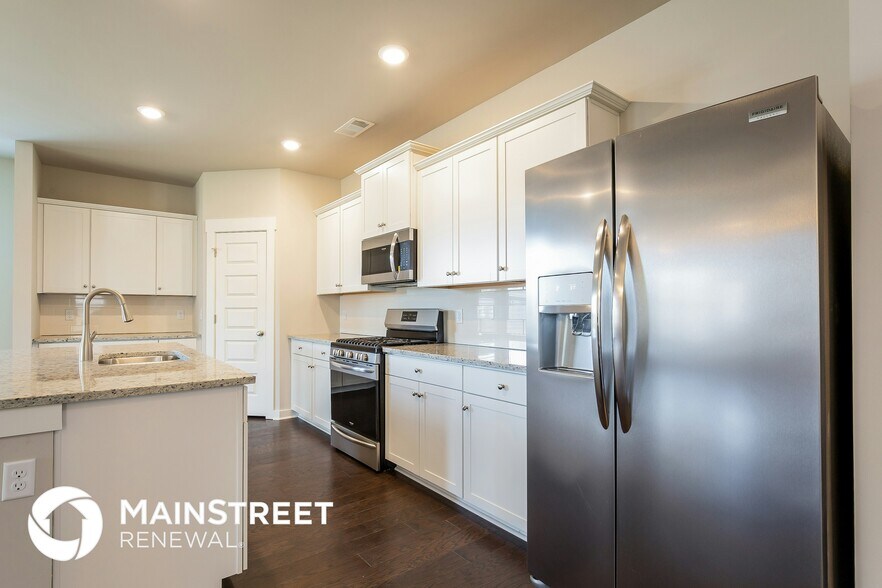 Building Photo - 822 Sapphire Dr