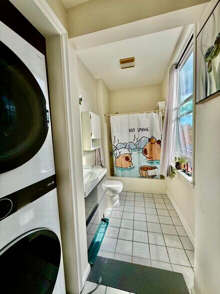 Building Photo - 253 Norfolk St