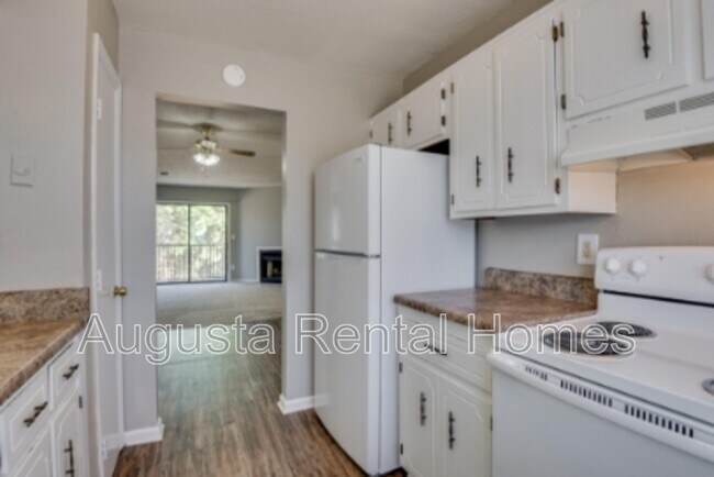 Building Photo - 2449D Jennings Road