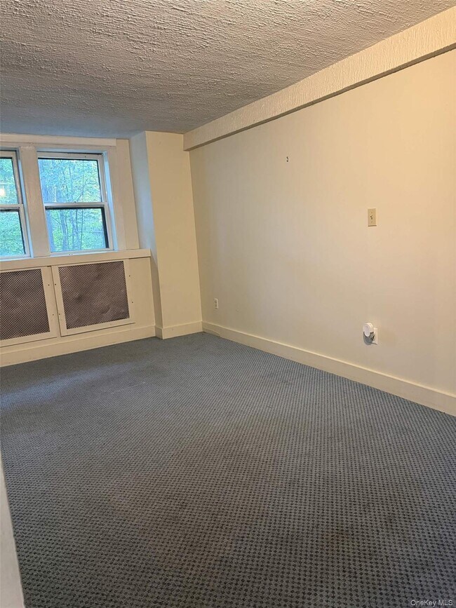 Building Photo - 50 NY-343