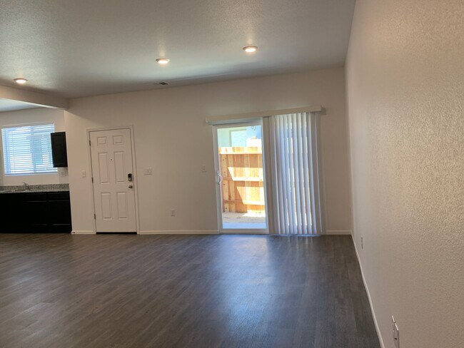 Building Photo - 9531 Nautical Mile Dr