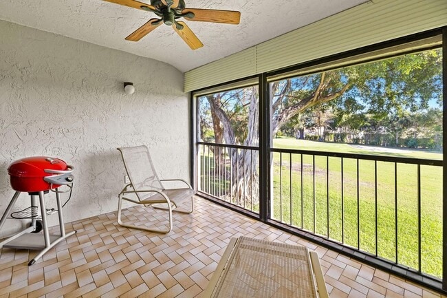 Building Photo - 9193 Pecky Cypress Ln