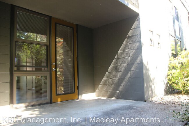 Building Photo - 2 br, 1 bath Apartment - 1905 NW 29th Ave