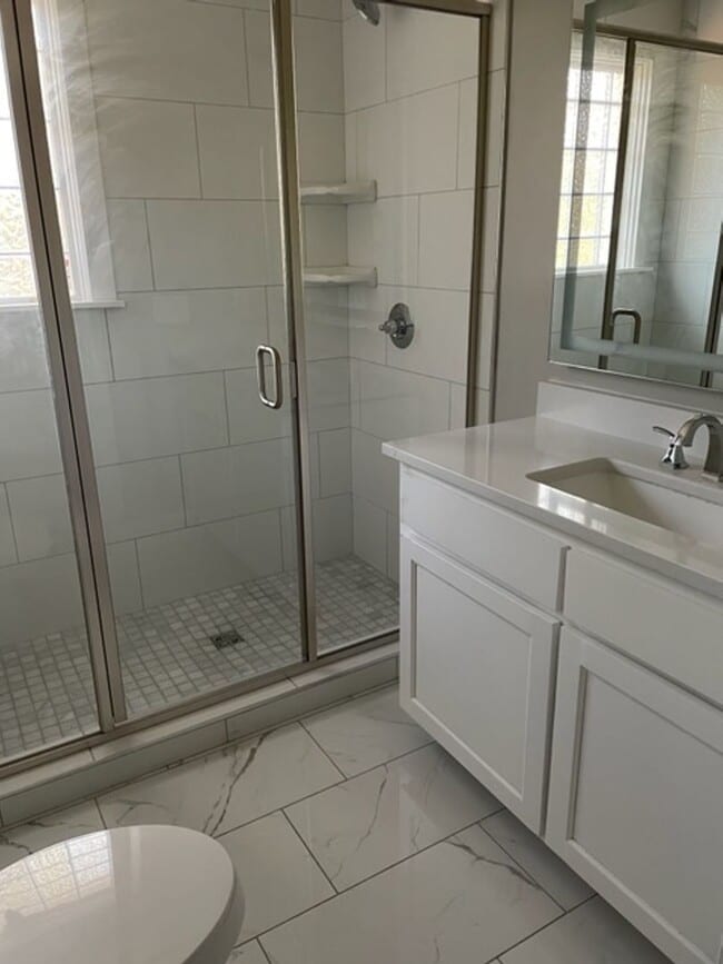 Building Photo - Charming 2BR Home Near Downtown Auburn & Auburn University