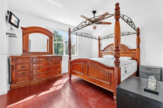 Building Photo - 10934 SW 247th Ter