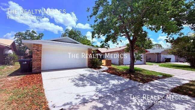 Building Photo - 10609 Wyndcliff Dr